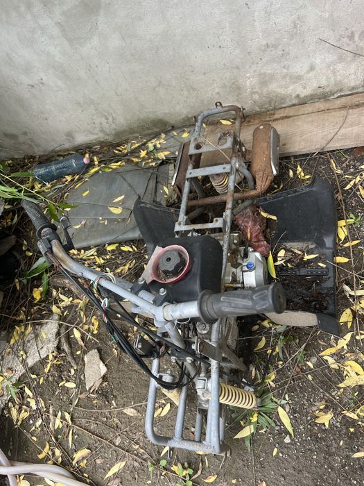Vand cadru atv 107 cu motor