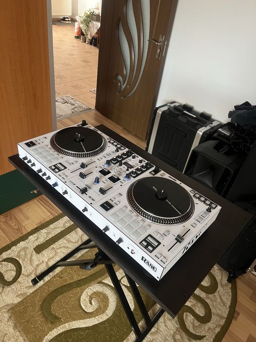 Rane One MKII / UDG Flight case / Consola Dj / Pioneer /One Mk2 Serato
