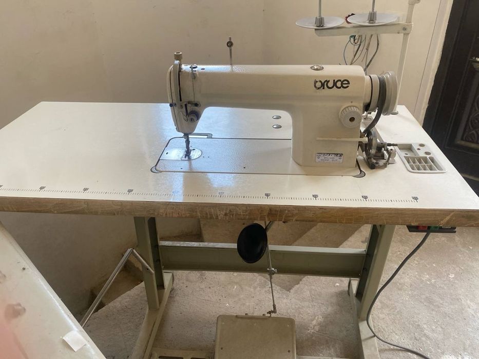 Продаётся швейной машинка.