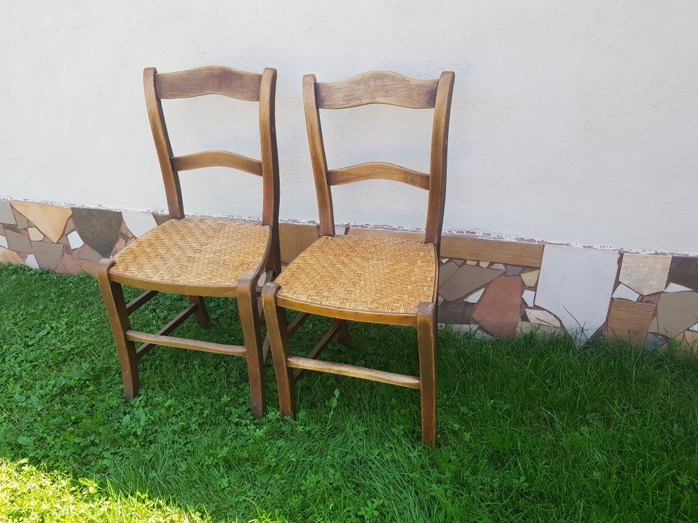 Vand scaune   si cuier lemn