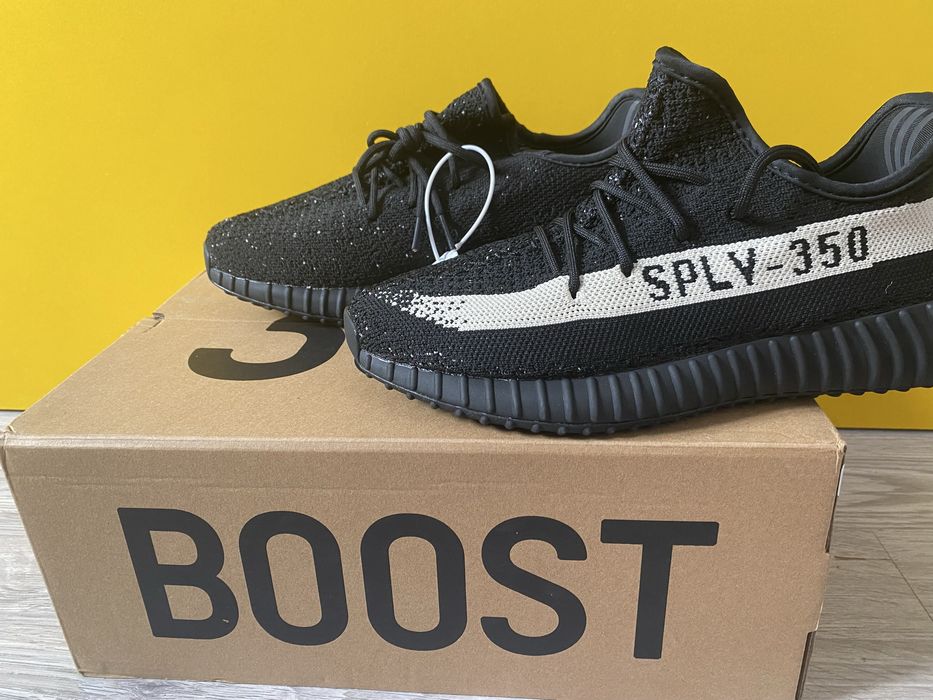 Yeezy SPLY 350 alb cu negru