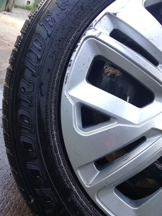 Roti de tabla cu cauciucuri de iarna