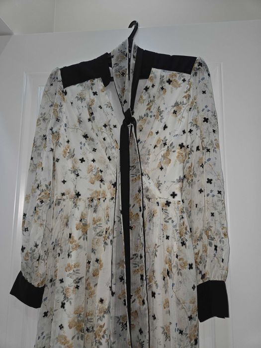 Продается Платье в отличном состоянии