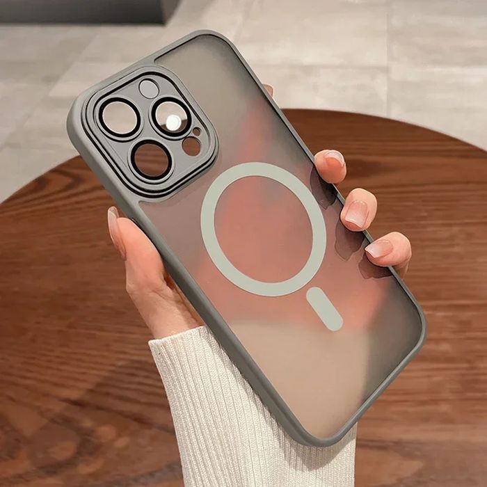 Матов MAGSAFE Кейс за Apple iPhone  17 Pro / 16 /16 Pro / 15 Pro / Plu