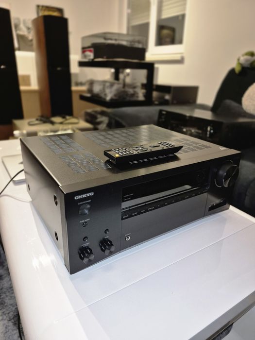 Onkyo TX-NR686 – 7.2 AV ресивър с Dolby Atmos, 4K поддръжка и Wi-Fi