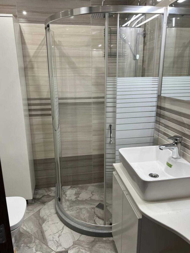 Дава се под наем Тристаен апартамент в Пловдив, Център - 102 кв.м за 650 € - Снимка #6