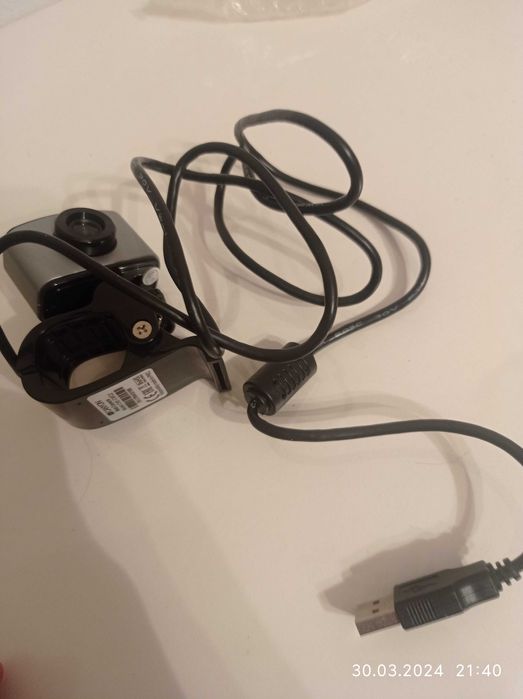 Продам вебкамеру хорошего качества