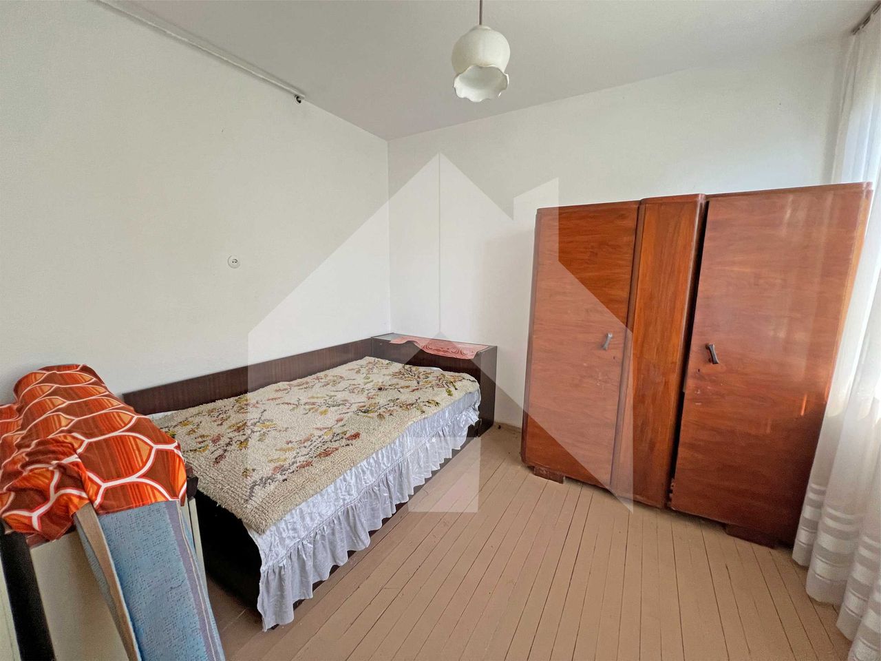 Продава се Етаж от къща в Нови пазар - 110 кв.м за 510 €/кв.м - Снимка #11