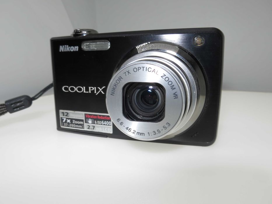 Nikon Coolpix S630 цифров компактен фотоапарат дигитална камера НОВ