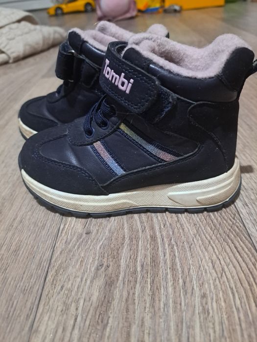 Детские демисезонные ботинки для девочки