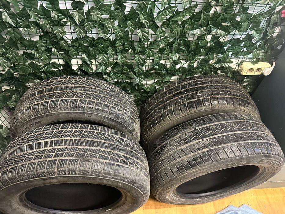 Зимние шины Goform 215/60/16