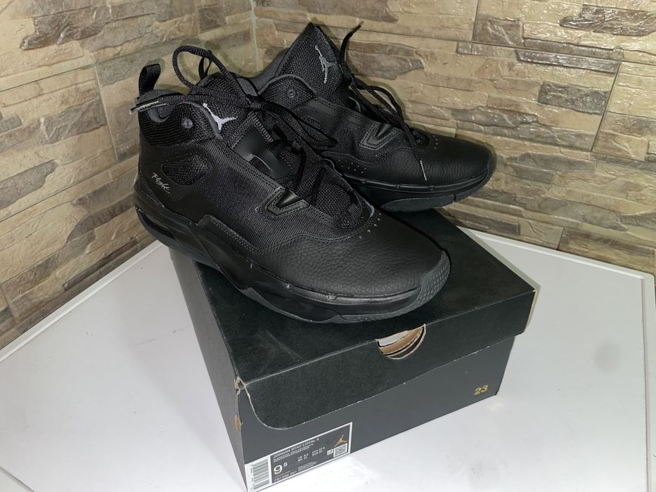 Nike Jordan stay loyal 3