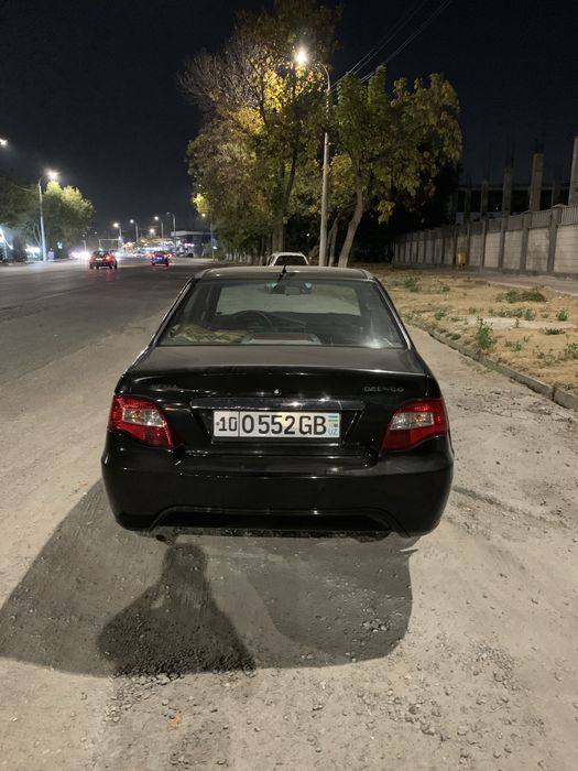 Nexia 2 sons 1.5 srochna sotiladi