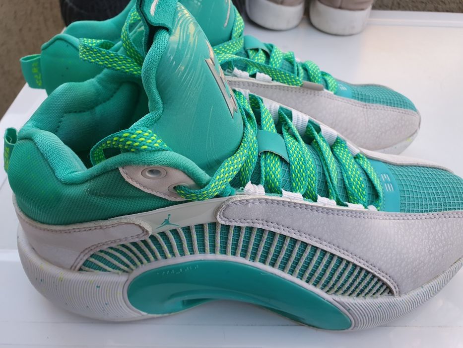 маратонки Nike jordan детски н38