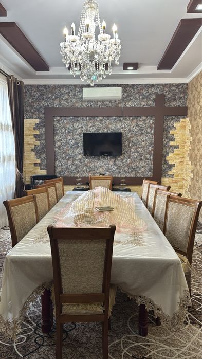 Продаются стол со стульями