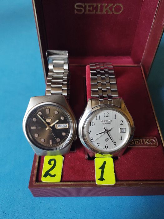 Часовници Seiko guartz и Seiko-5 модел от 1970 година