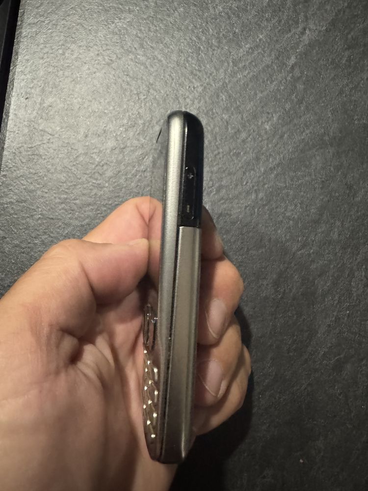 NOKIA 6303 перфектно състояние.