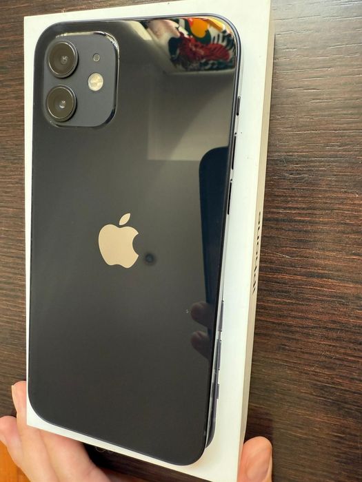 IPhone 12 negru 64GB