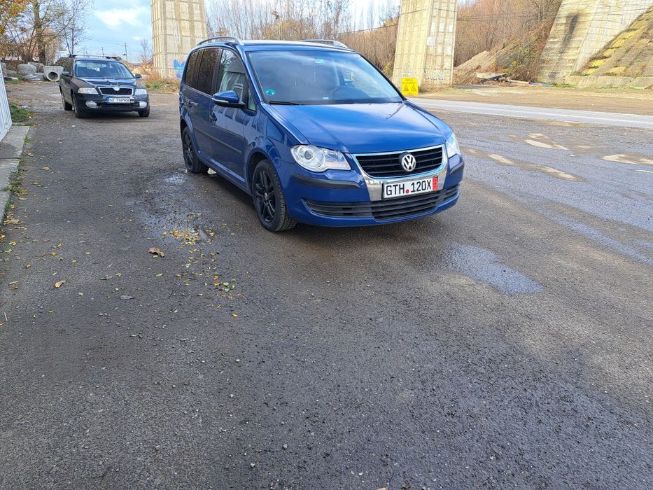 Vw touran 1.9 tdi 7 locuri  2010