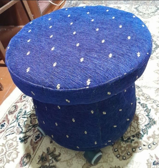 Пуфик на калесиках