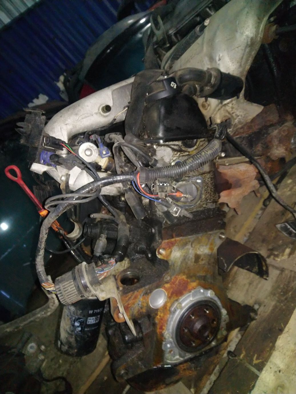 Мотор 1.6 AEK Passat B4
