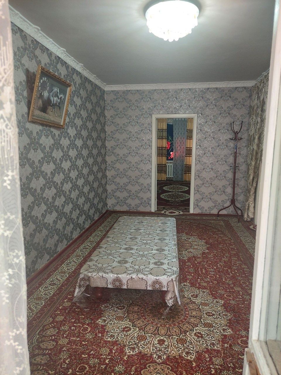 Срочно сотилади квартира