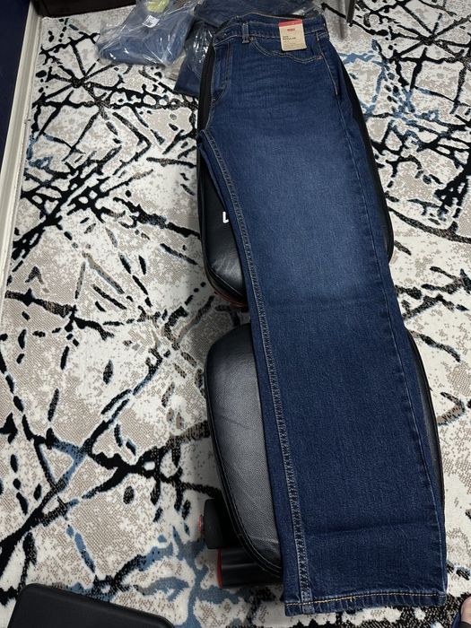 Джинсы Levi's 505 regular fit.р.34/32 и 36/32