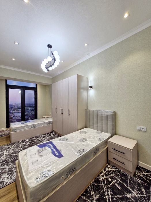 3 комнатная без глухих комнат в Новостройке с Лифтом Фрунзе