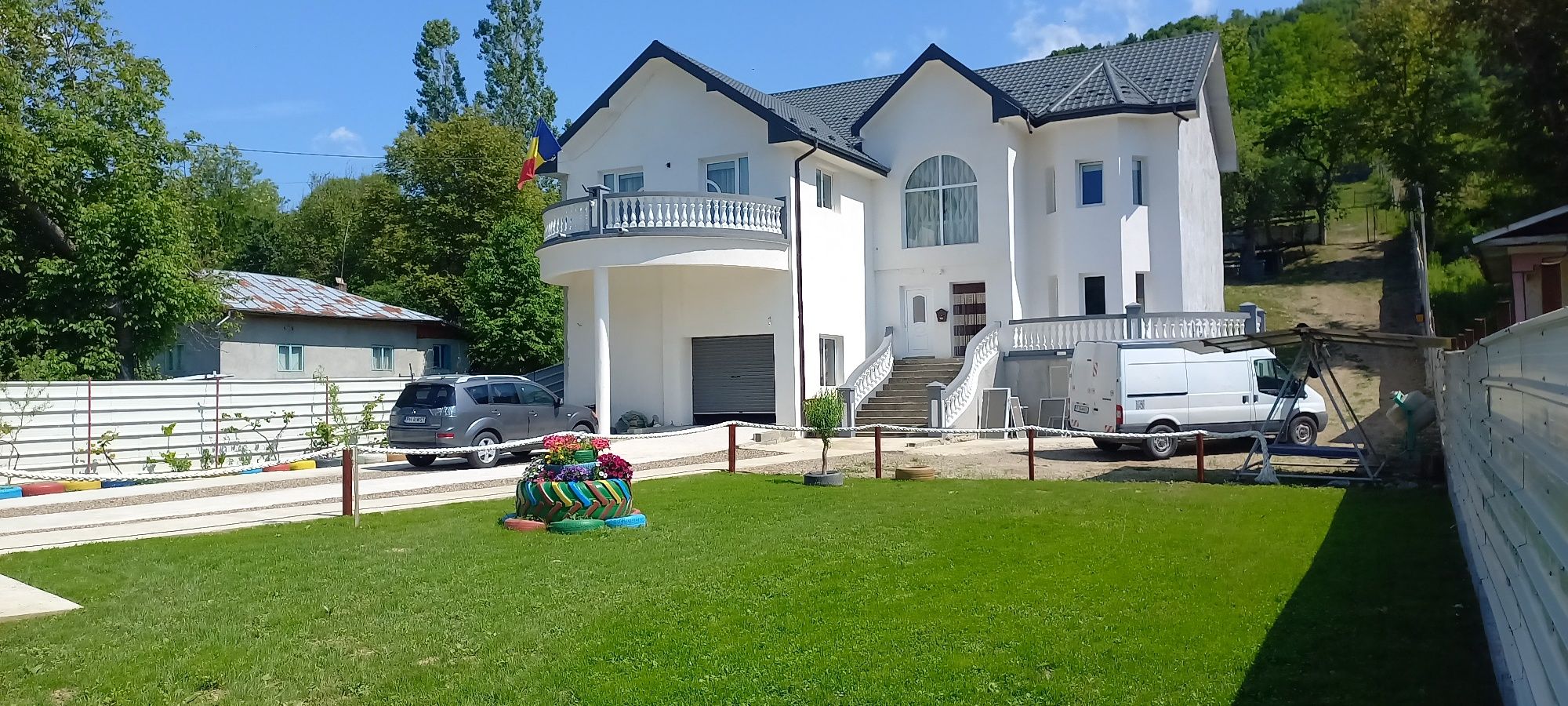 Vila P+1+M 420m2 , teren de 2000 m2 Central Șoimari Prahova