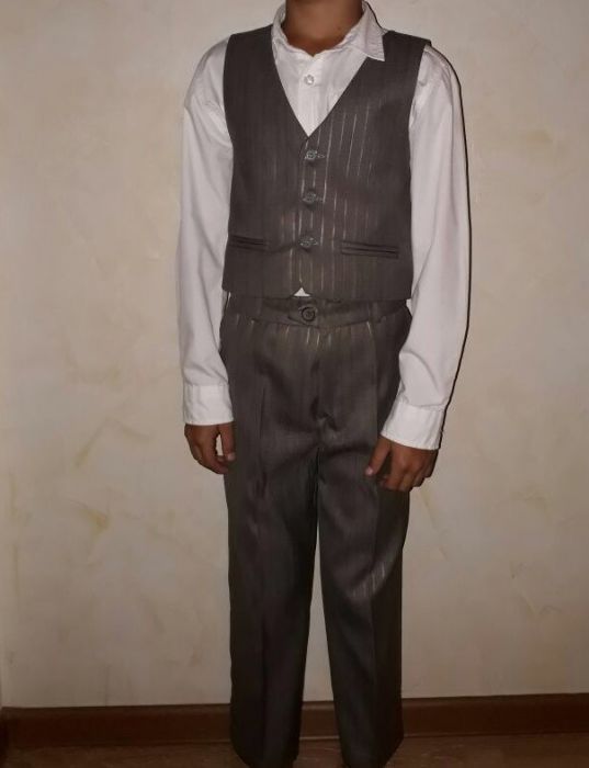 Продам костюм