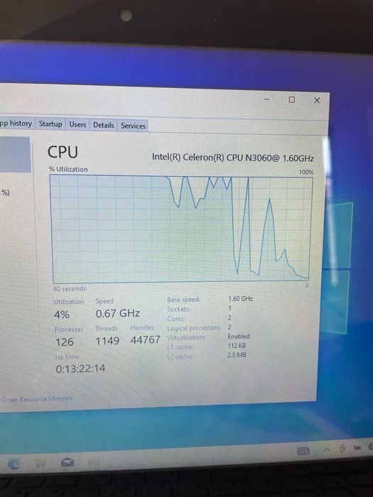 Лаптоп Lenovo Yoga 300 (Бял - отвън и вътре)