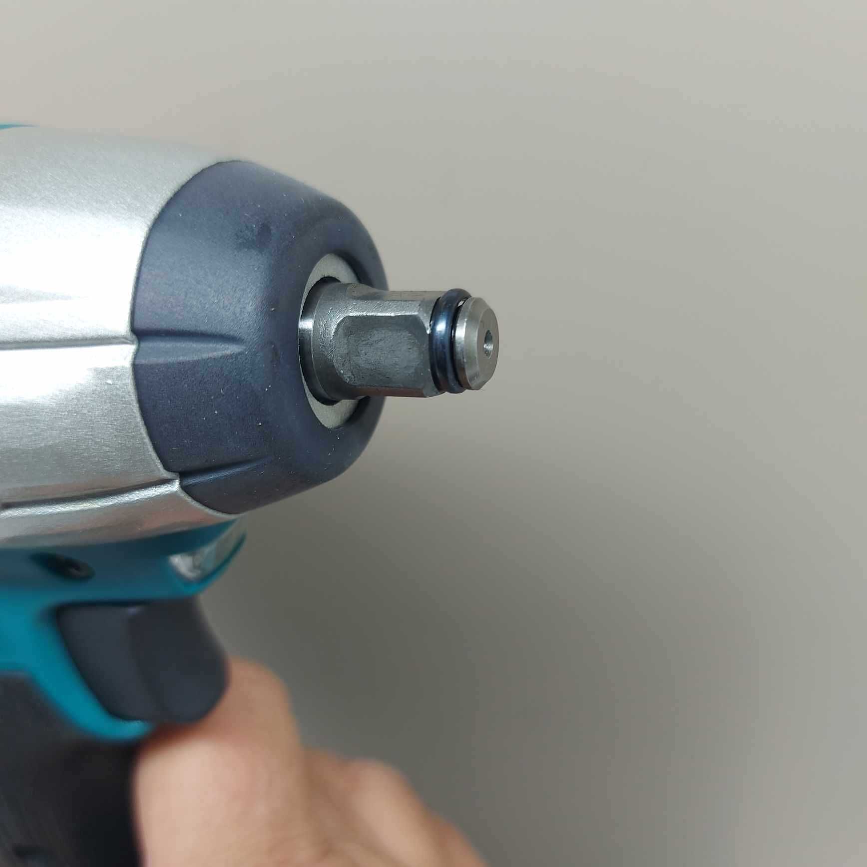 Безчетков ударен гайковерт Makita DTW180Z 3/8