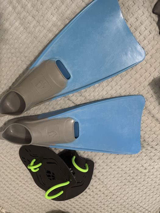 Продам ласты р. 42-43