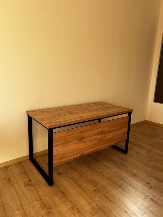 Столы и тумбы для офиса