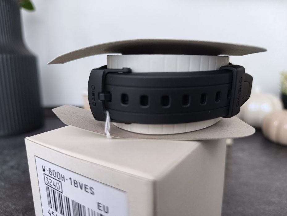 Ceas Casio digital – nou, cu etichetă și cutie originală