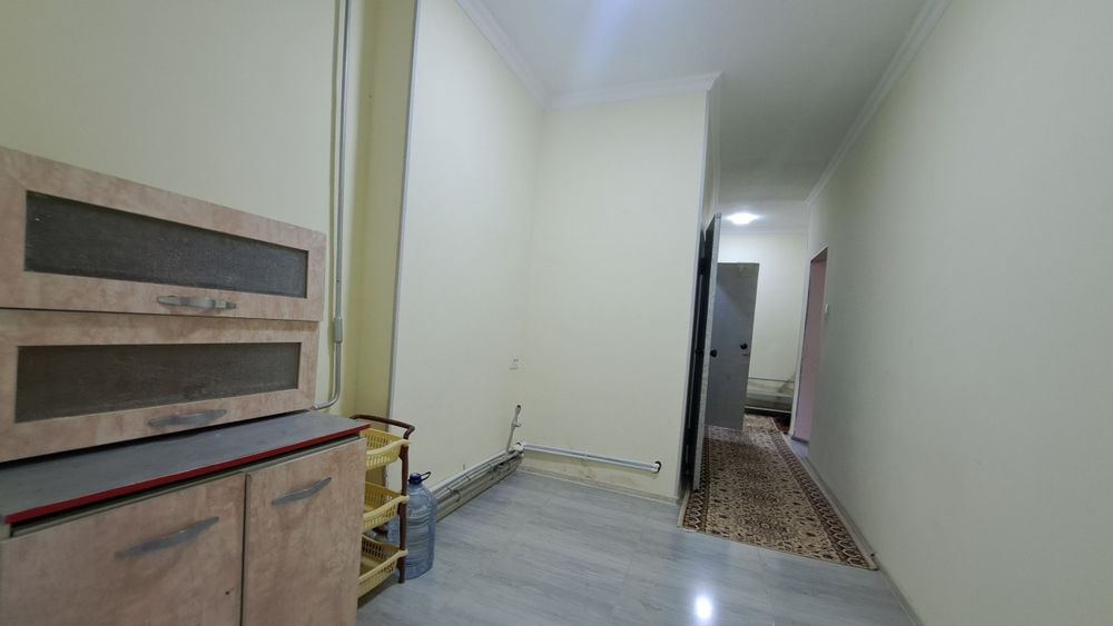 Чирчик шахри 
Троицкий 14-мактаб ёнида
#2-хона 1-етаж 
Квартира ижа