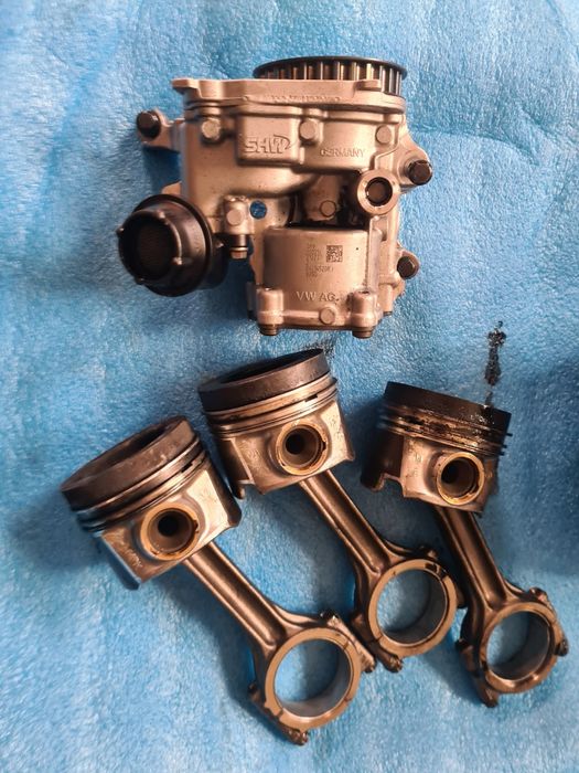 Baie ulei CNH Audi Q5/pompa ulei/piston