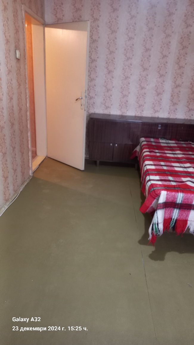 Тристаен тухлен апартамент