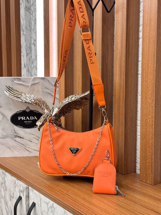 Дамски чанти PRADA Calvin  Klein Versace Miu Miu