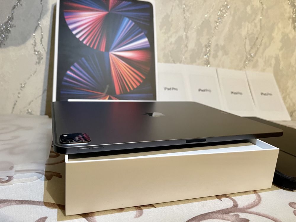 Aplle IPad PRO 12,9 / Память :256ГБ/ Состояние Новое