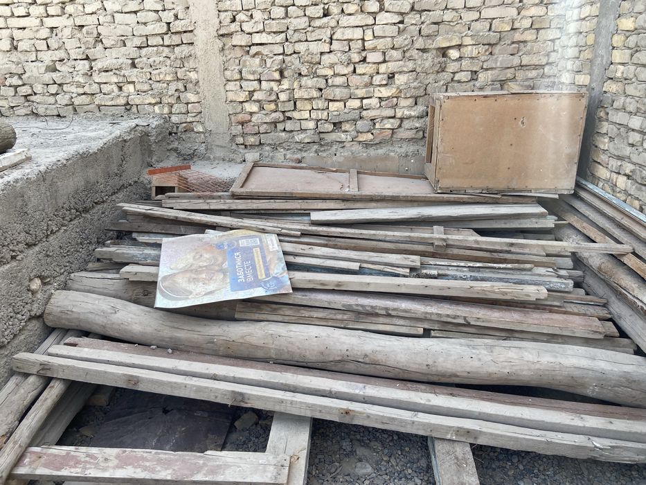 Тапчан , шефир , калама тарошалар сотилади