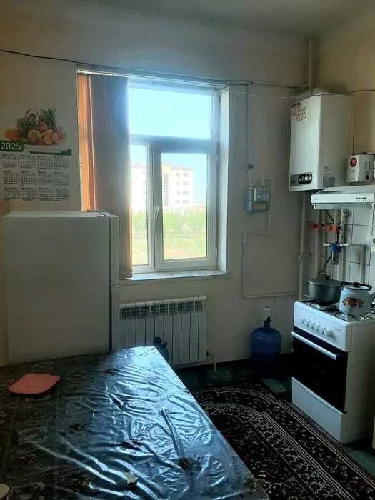 Срочно янги домдан жихозларибилан 2 хонали 2 этаждан квартира сотилади