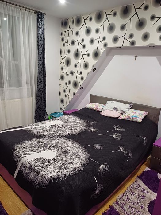 Vând apartament cu două camere