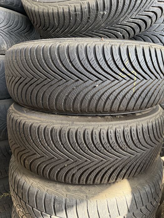 Roti Merrcedes complete, anvelope de iarna foarte bune! En gross!