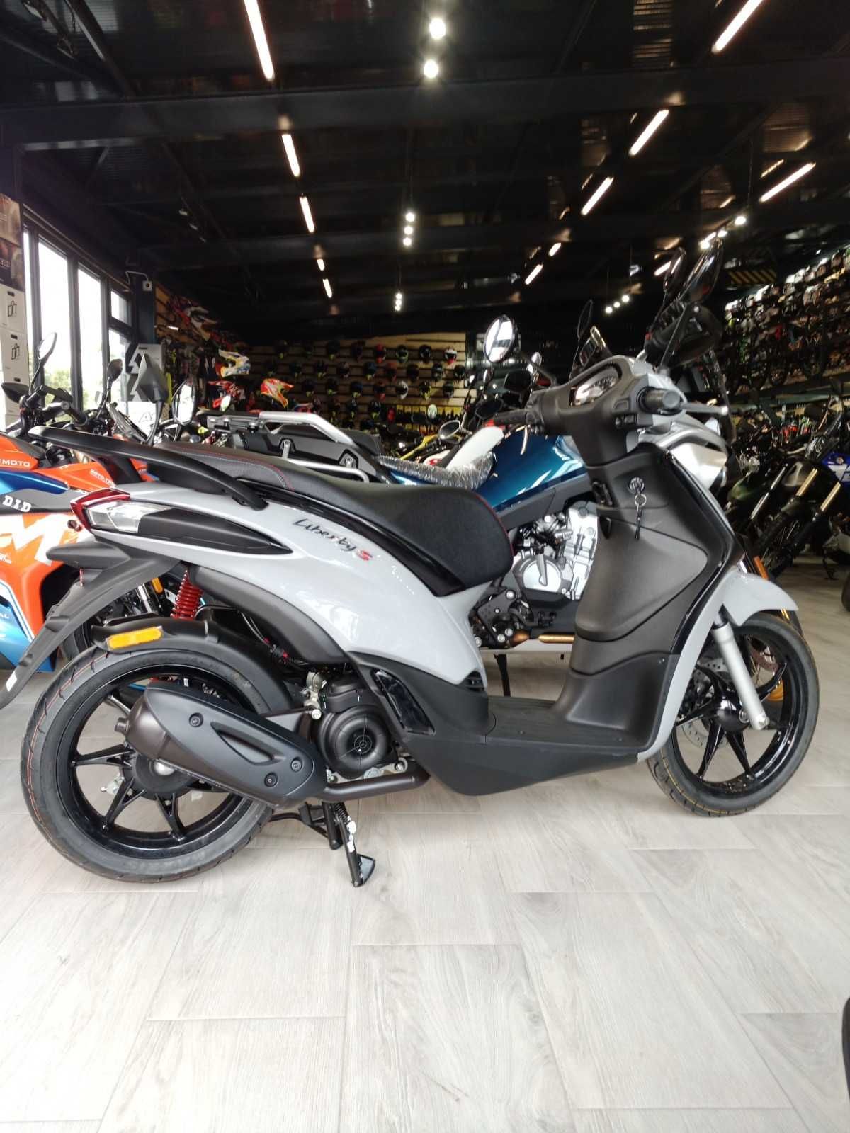 Piaggio Liberty 125 ABS  nou 0km-se conduce cu B-stoc EST BIKE Campina