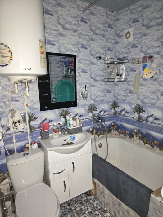 Срочно продам квартиру 2/4/4