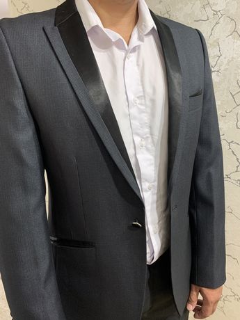 Продам мужской костюм (смокинг) размер 50