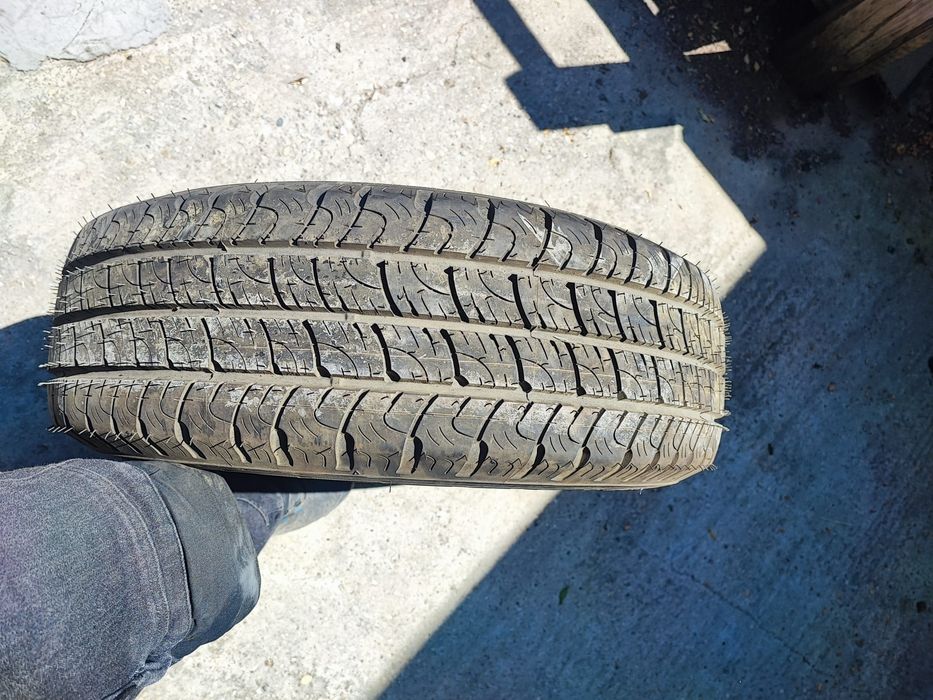 Vînd roata rezerva renault trafic 3 2017