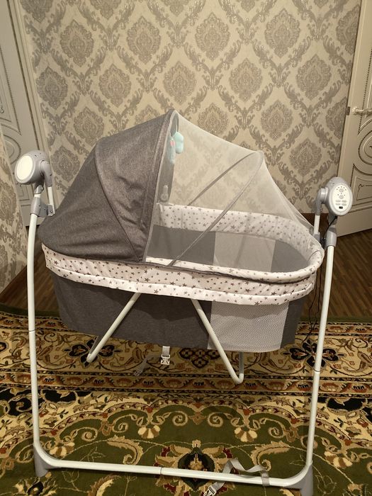 Шезлонг детский электронный