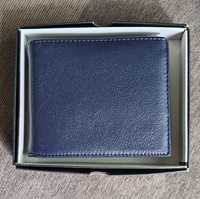 Мъжки портфейл във син цвят